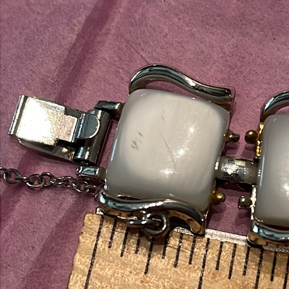 Vintage - CORO - Complete Set - White Moonray - Thermoset Lucite - 1956 - Picture 12 of 14